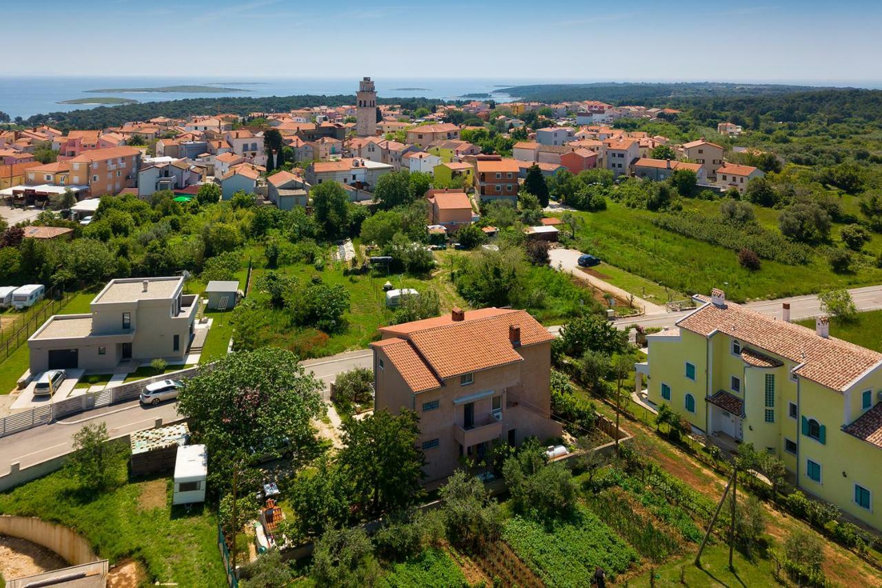 Vila Milla Premantura Exterior foto